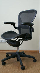 Продам офисное кресло Herman Miller Aeron,  Lumbar Pad
