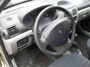 Внутрішні компоненти кузова   Renault Clio-Symbol