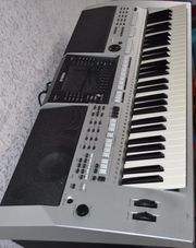 Yamaha PSR S900