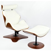 Дизайнерское кресло Relax с оттоманкой из натурального дерева с мягкой